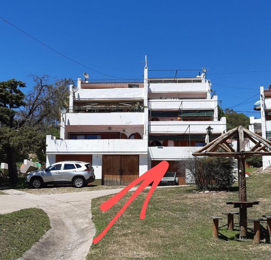 Departamentos Carlos Paz Bajada Al Lago Villa Carlos Paz Exterior photo