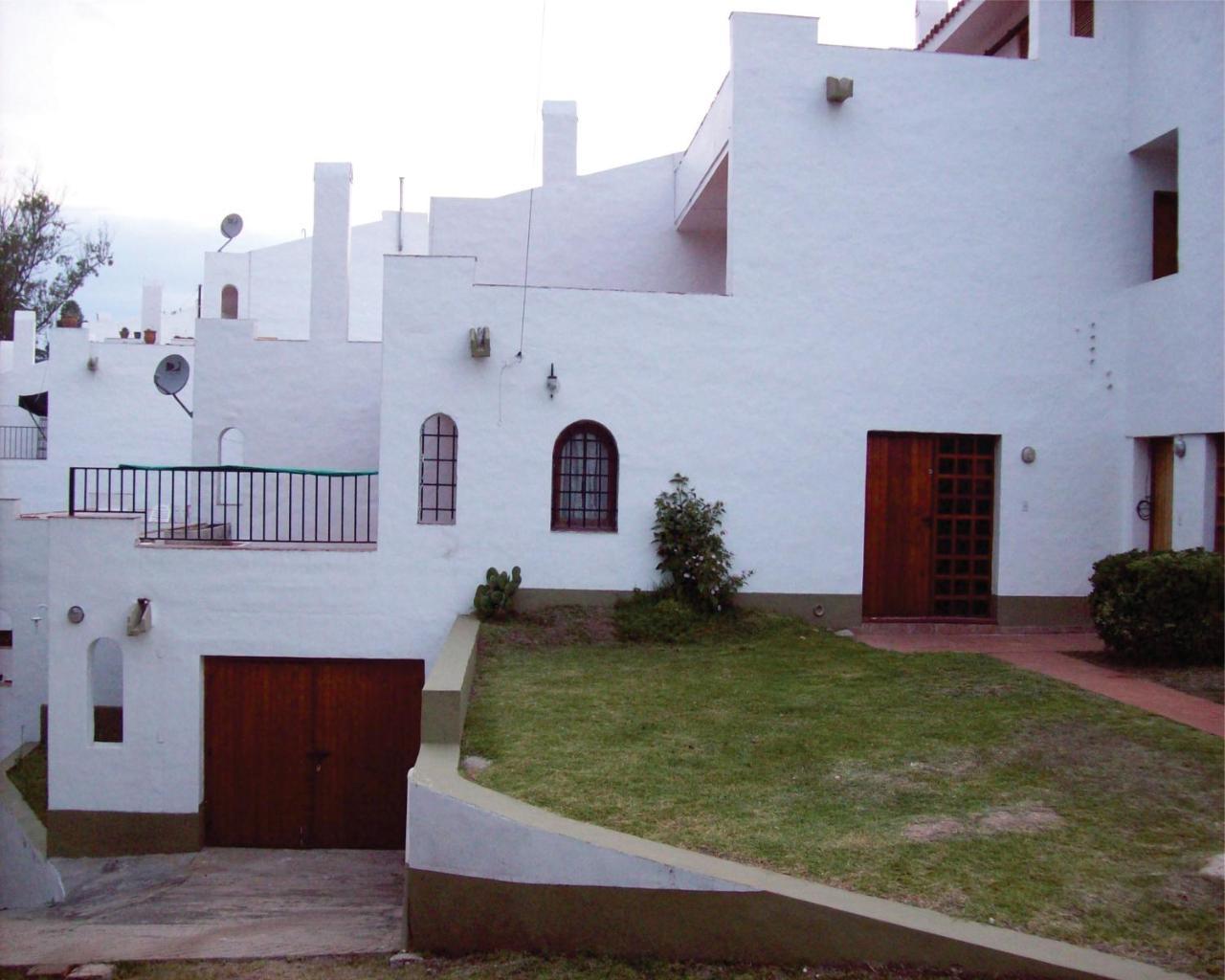 Departamentos Carlos Paz Bajada Al Lago Villa Carlos Paz Exterior photo