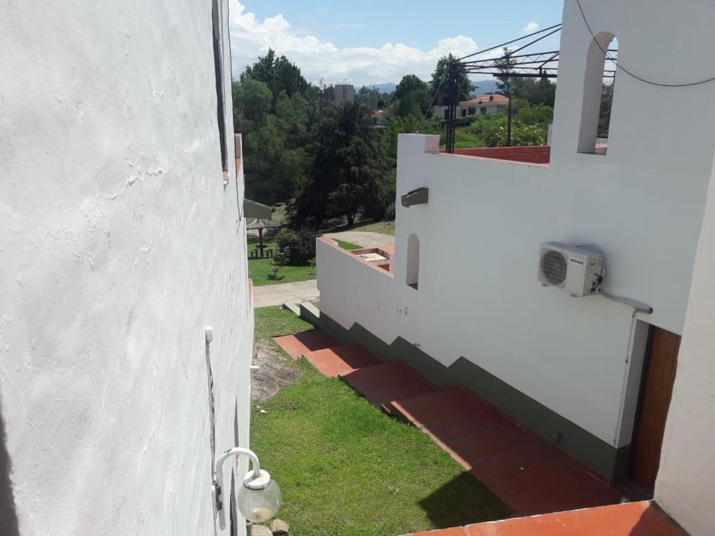 Departamentos Carlos Paz Bajada Al Lago Villa Carlos Paz Exterior photo